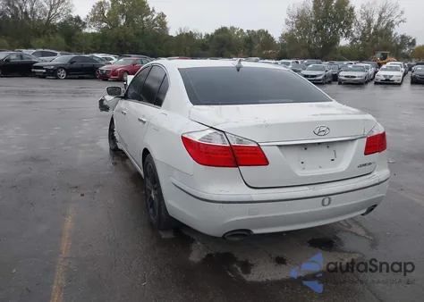2011 Hyundai Genesis 4.6 z USA, uszkodzony, nr VIN KMHGC4DF5BU114384